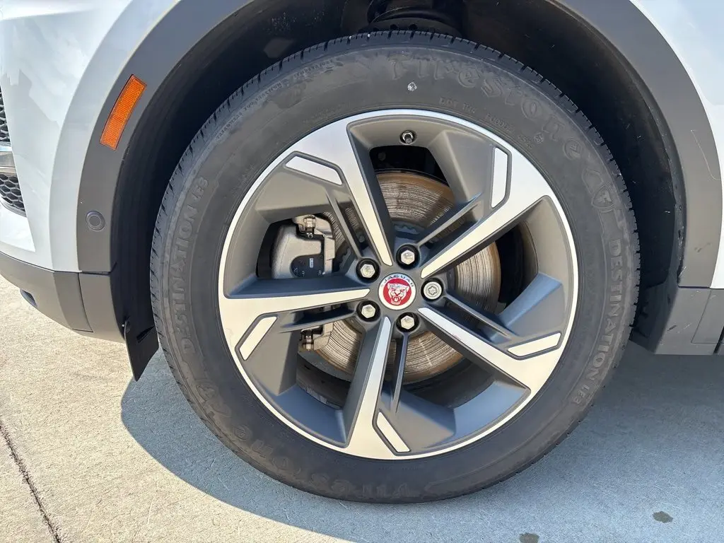 2021 Jaguar E-PACE P250 SE photo 16