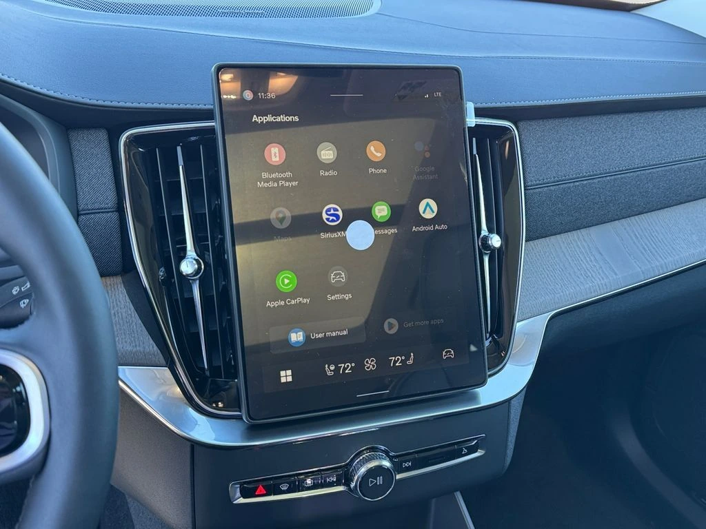 2026 Volvo - image 19