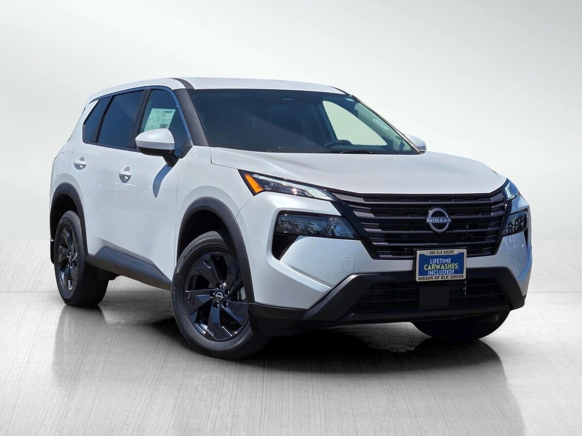 2026 Nissan Rogue SV FWD's photo
