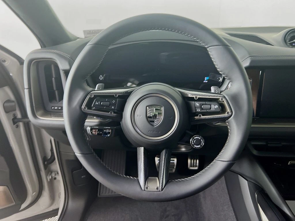 2026 Porsche Cayenne Coupe Turbo E-Hybrid - Photo 12