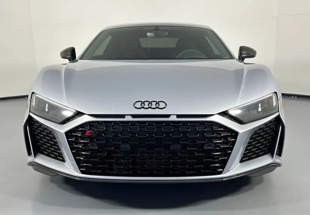 2023 Audi R8 V10 Performance Quattro photo 2