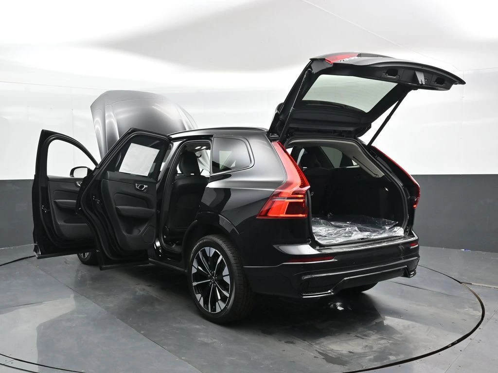 2026 Volvo XC60 Plus - Photo 48