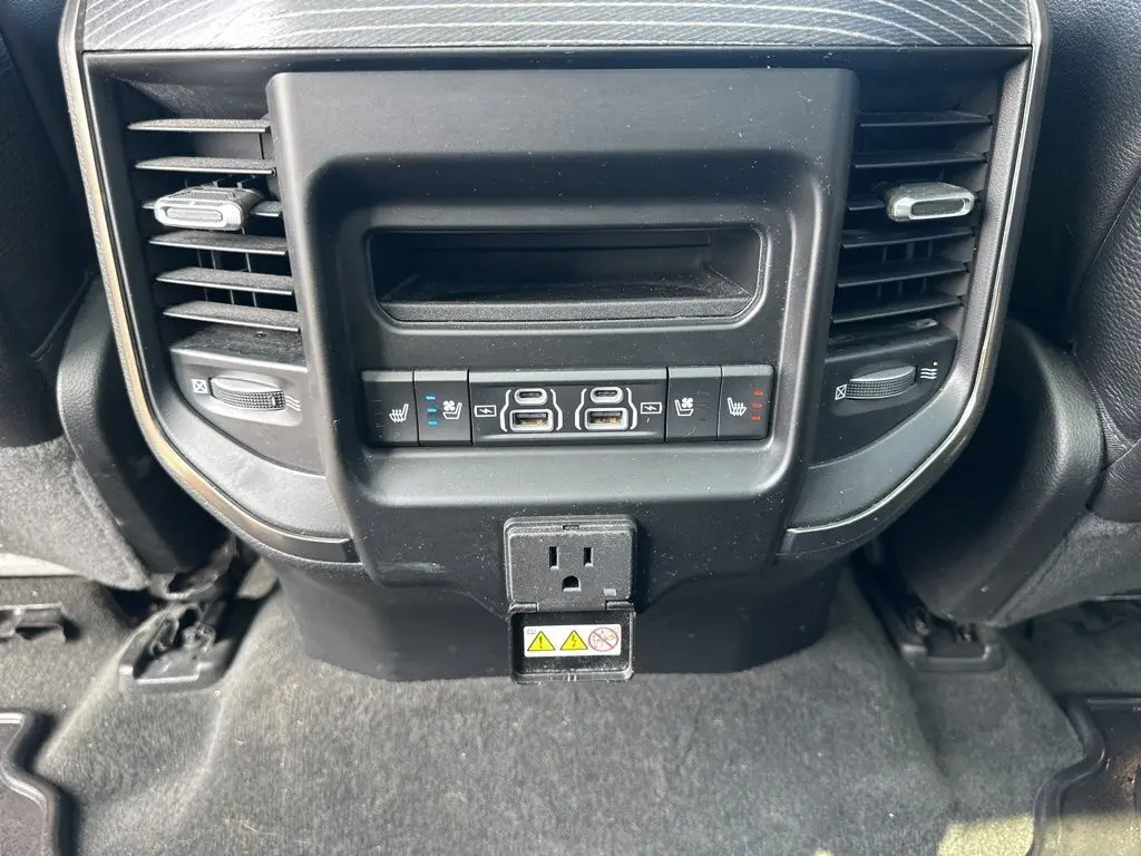 2021 Ram 1500 Limited photo 25