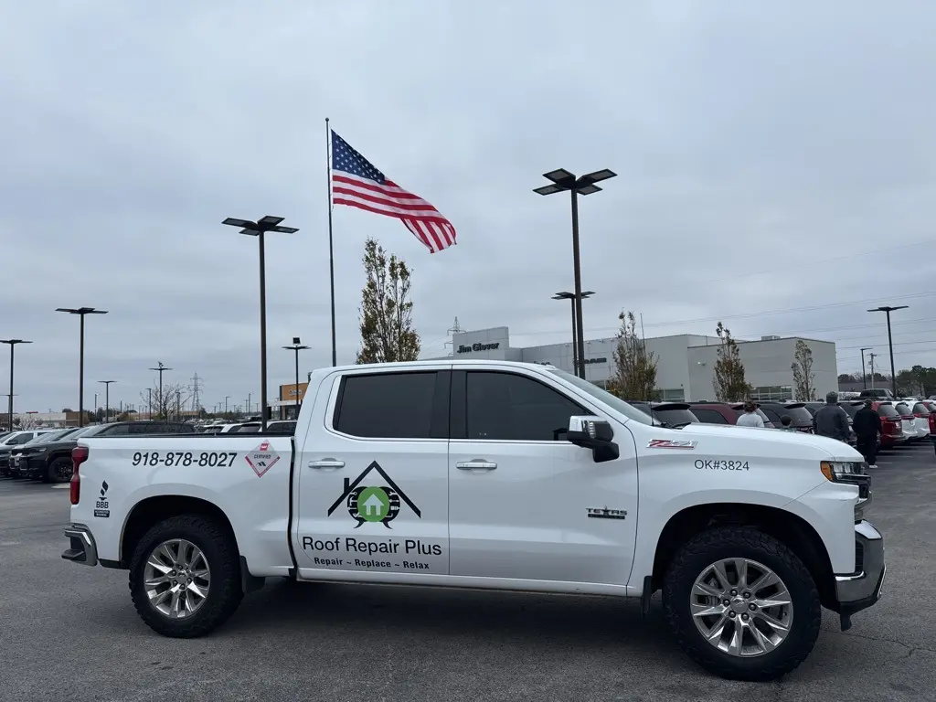 2022 Chevrolet Silverado 1500 LTZ photo 2