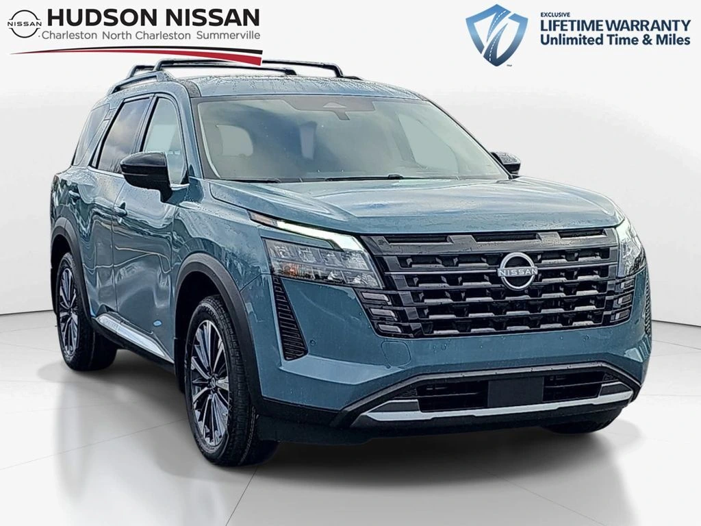 2026 Nissan Pathfinder Platinum 2WD's photo