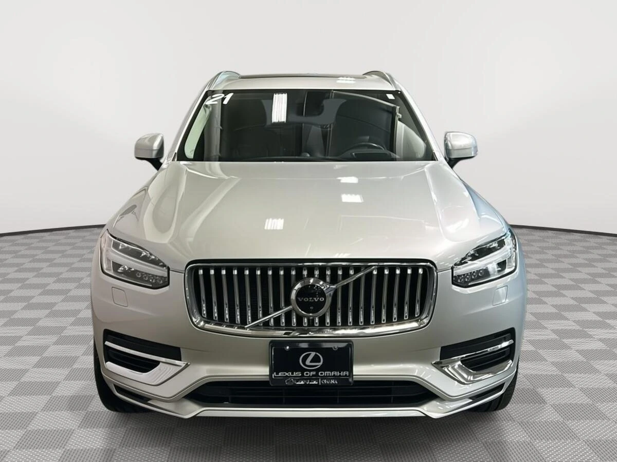 2021 Volvo - image 14