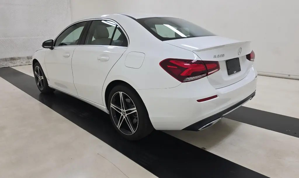 2019 Mercedes Benz A 220 photo 4