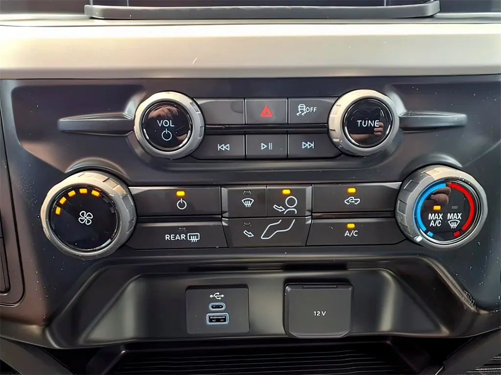 2026 Ford F-350 photo 10