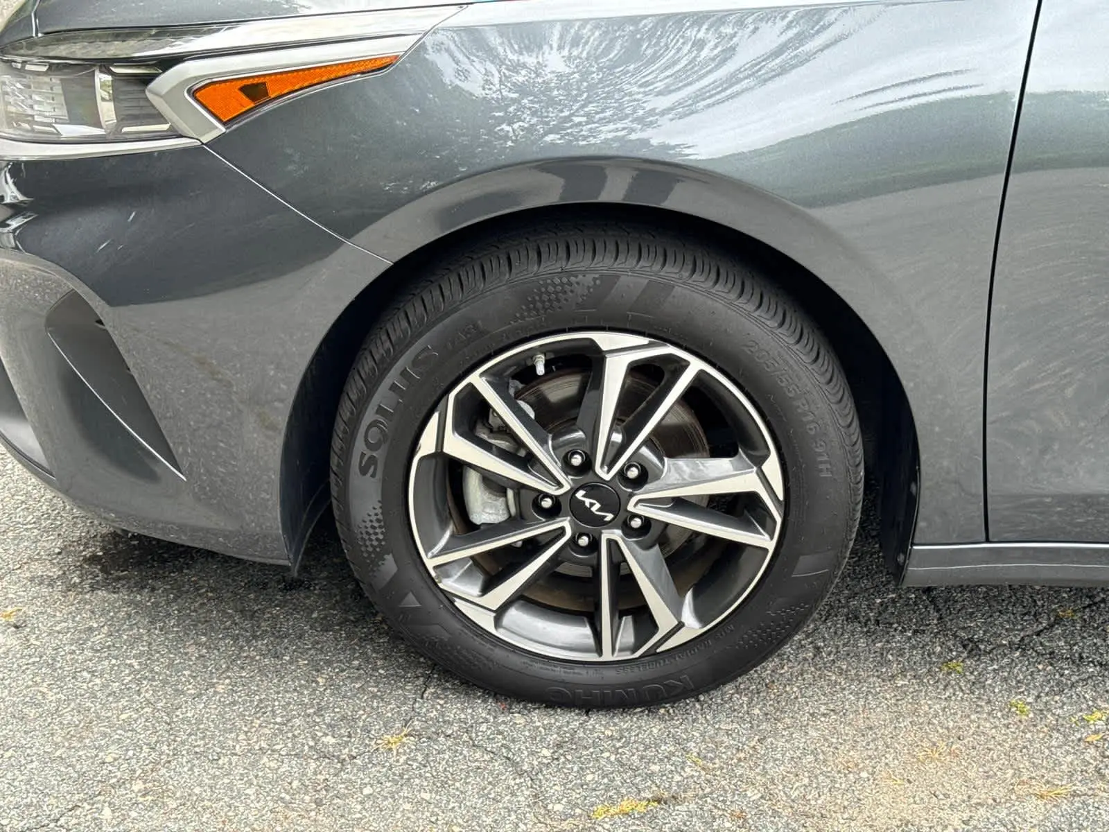 2024 Kia Forte LXS photo 10