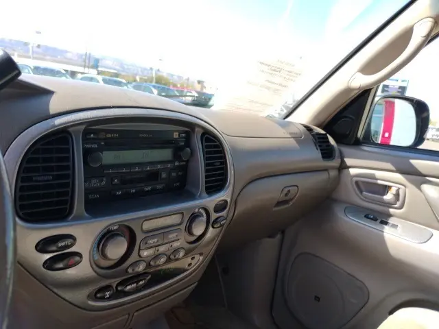 2006 Toyota Sequoia Limited photo 14