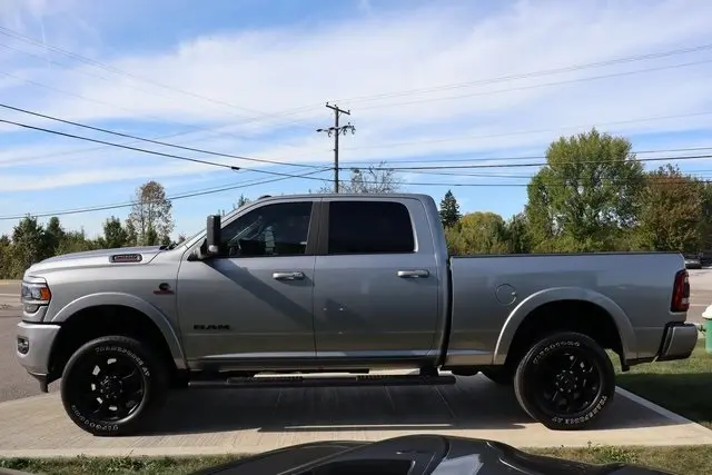 2020 Ram 2500 Laramie photo 34
