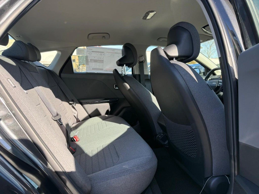 2025 Kia K4 EX - Photo 6
