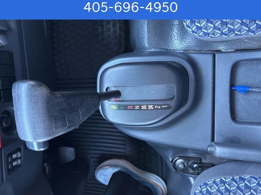 2024 Isuzu NPR - image 26