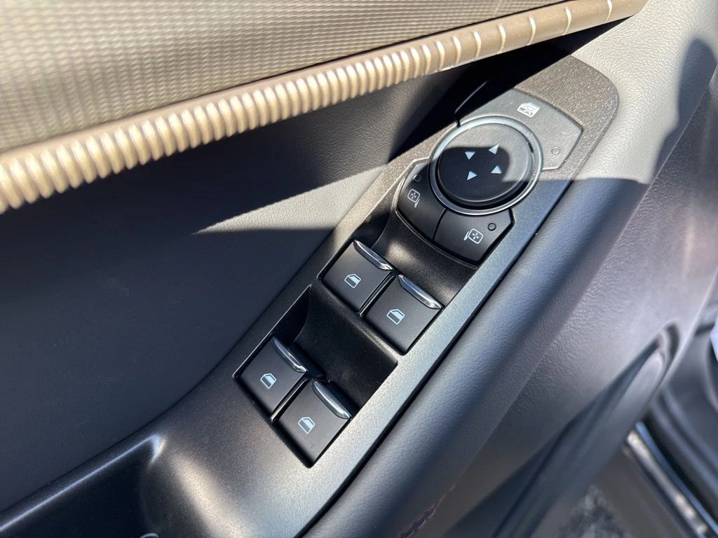 2026 Ford Explorer Active - Photo 9