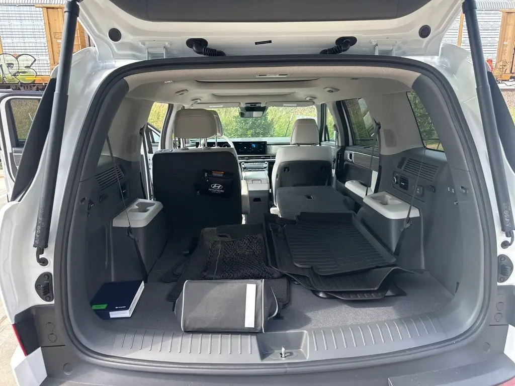 2026 Hyundai Santa Fe Limited photo 16