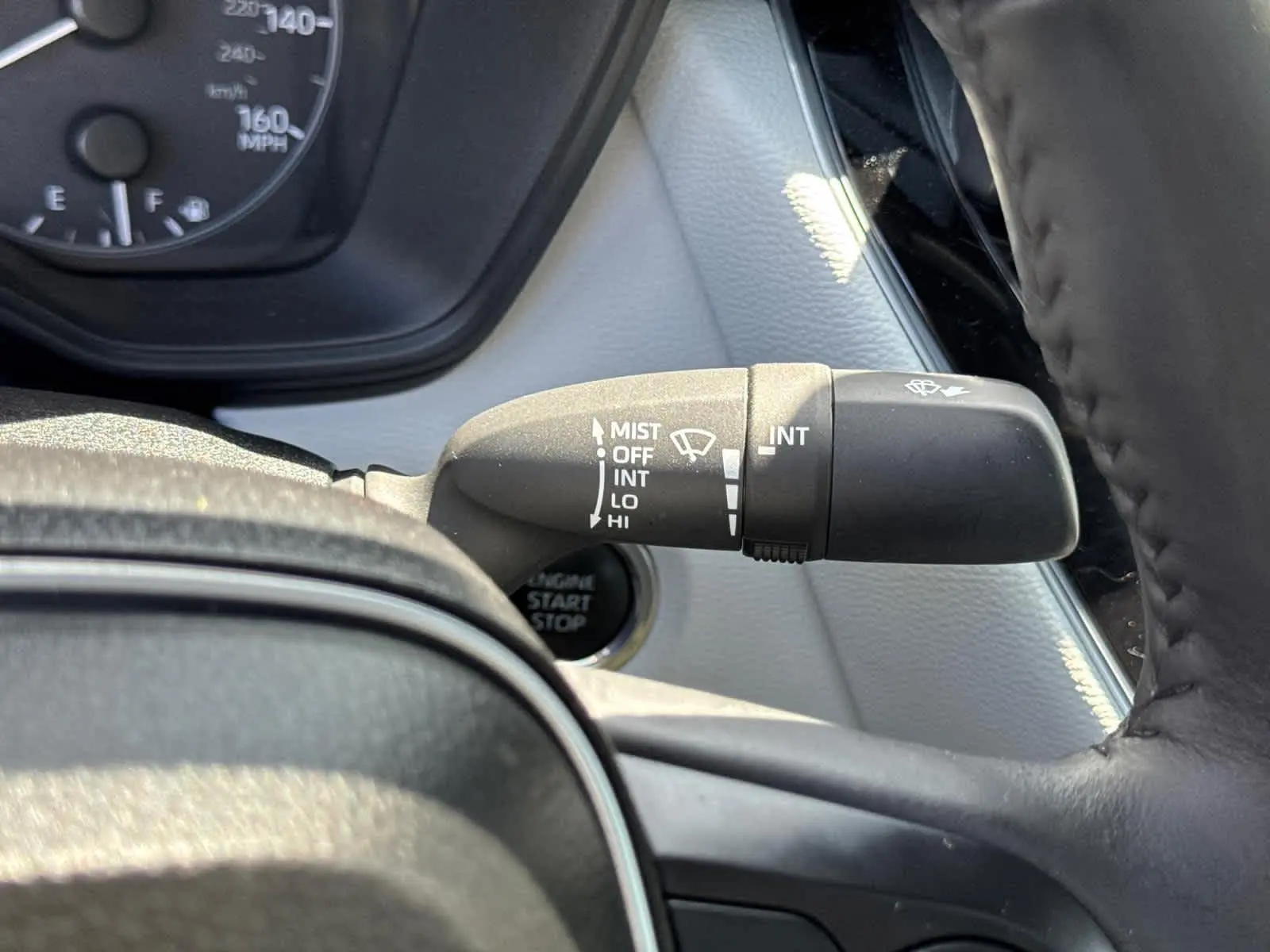 2024 Toyota Corolla SE Premium photo 19