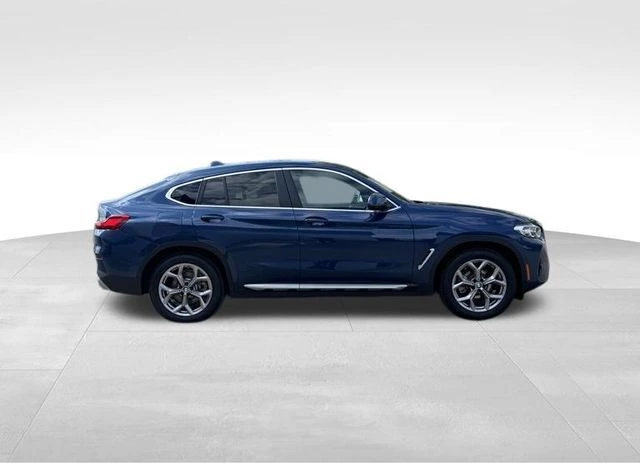 2025 BMW X4 30i - Photo 10