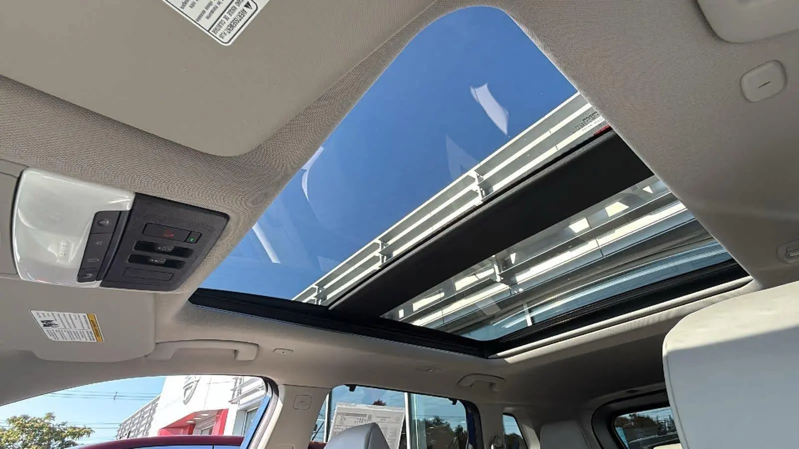 2022 Nissan Rogue SV photo 16