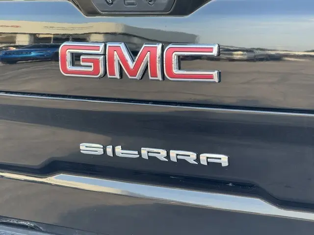 2022 Gmc Sierra 1500 SLT photo 7