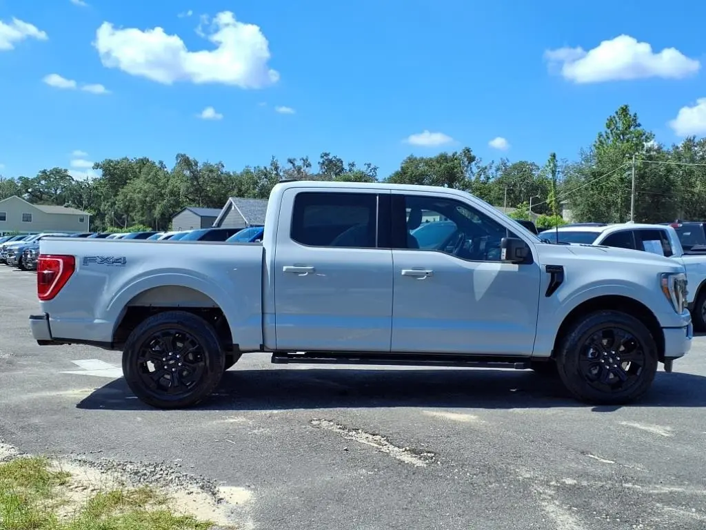 2023 Ford F-150 XLT photo 8