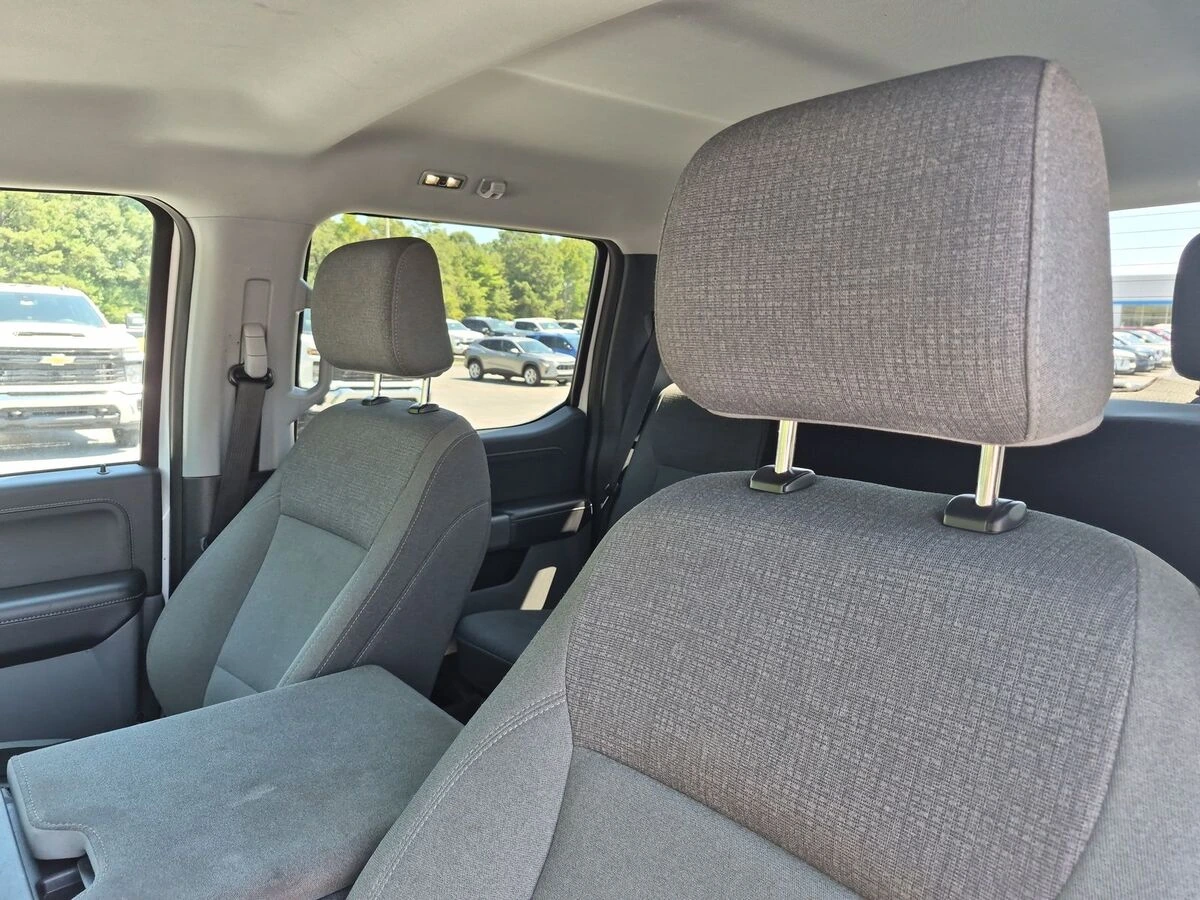 2025 Ford F-150 XLT - Photo 19