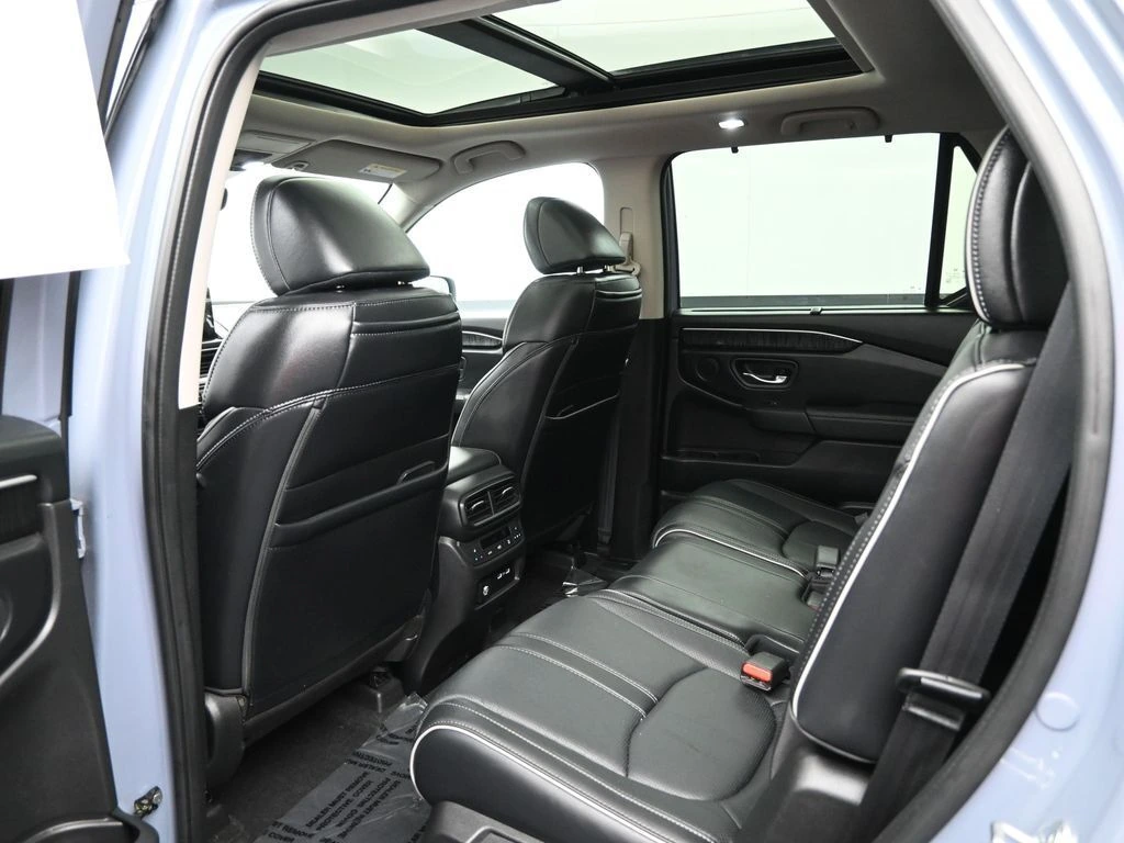 2023 Honda Pilot Elite - Photo 24