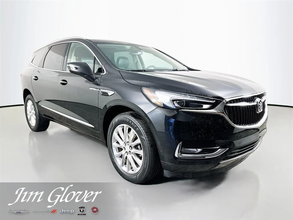 2019 Buick Enclave Essence's photo