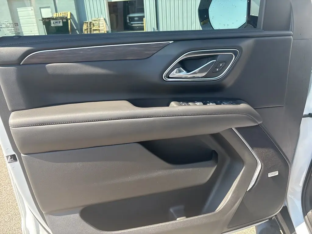 2024 Chevrolet Tahoe Z71 photo 8