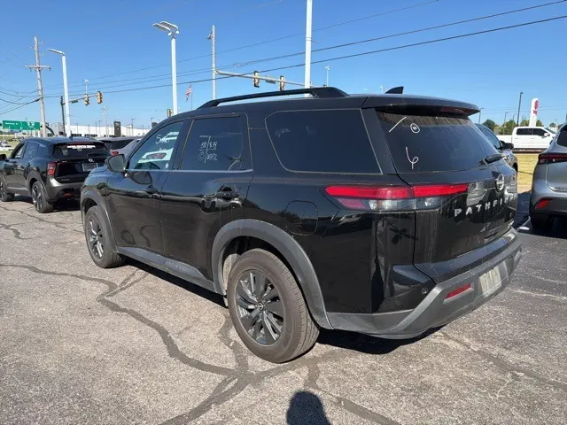 2024 Nissan Pathfinder SV photo 5