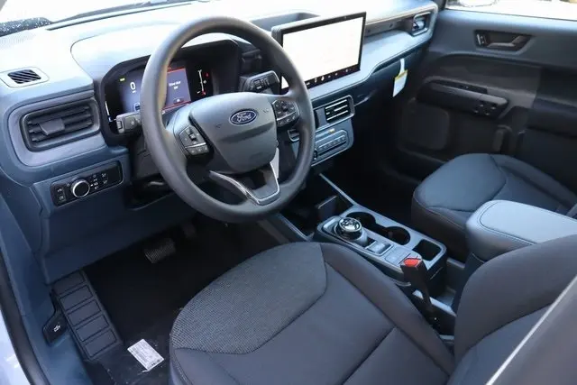2025 Ford Maverick XL photo 4