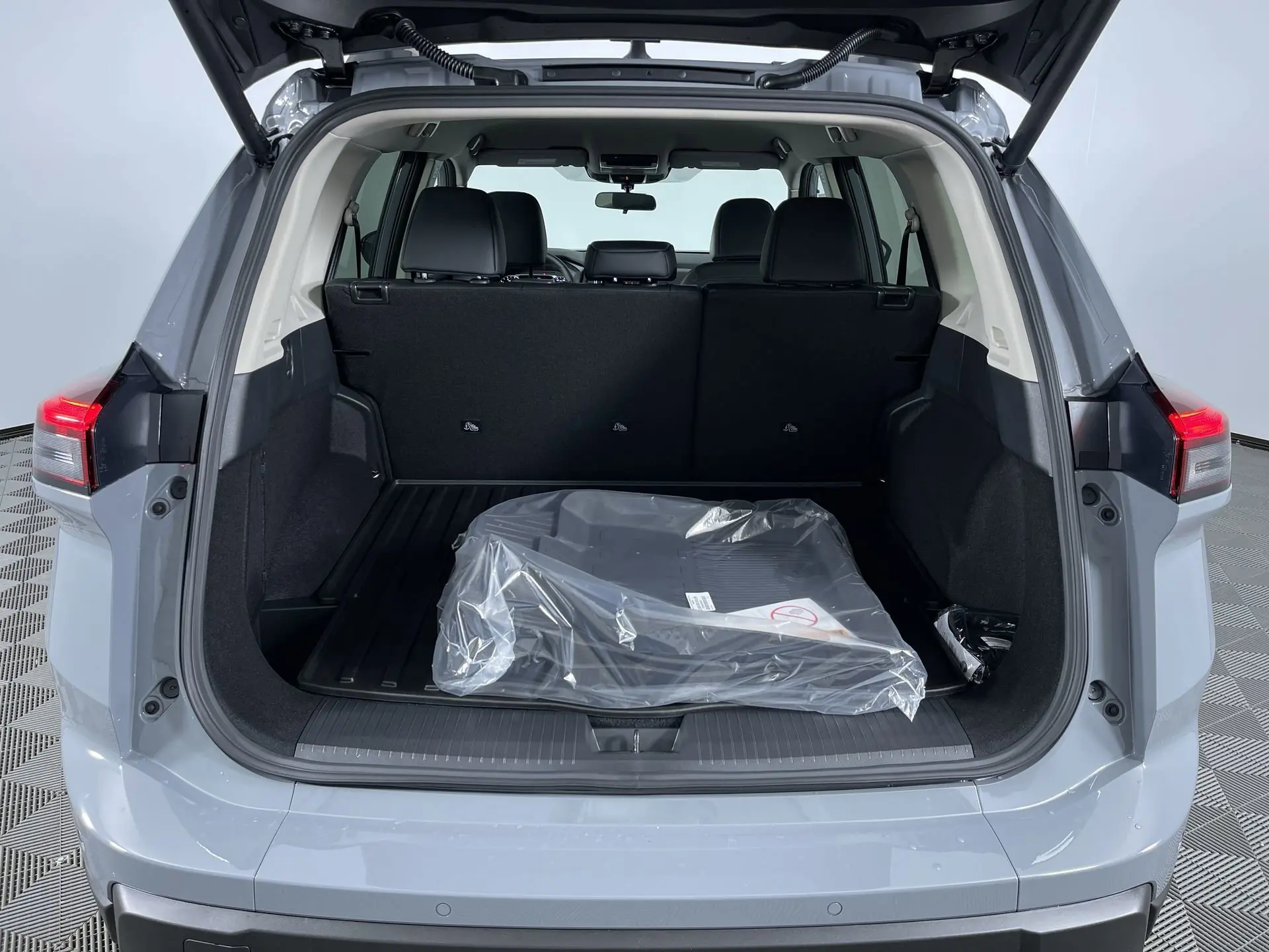 2026 Nissan Rogue SV photo 20