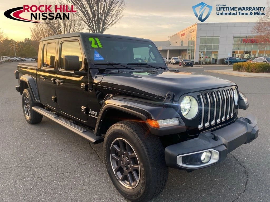 2021 Jeep Gladiator Overland's photo