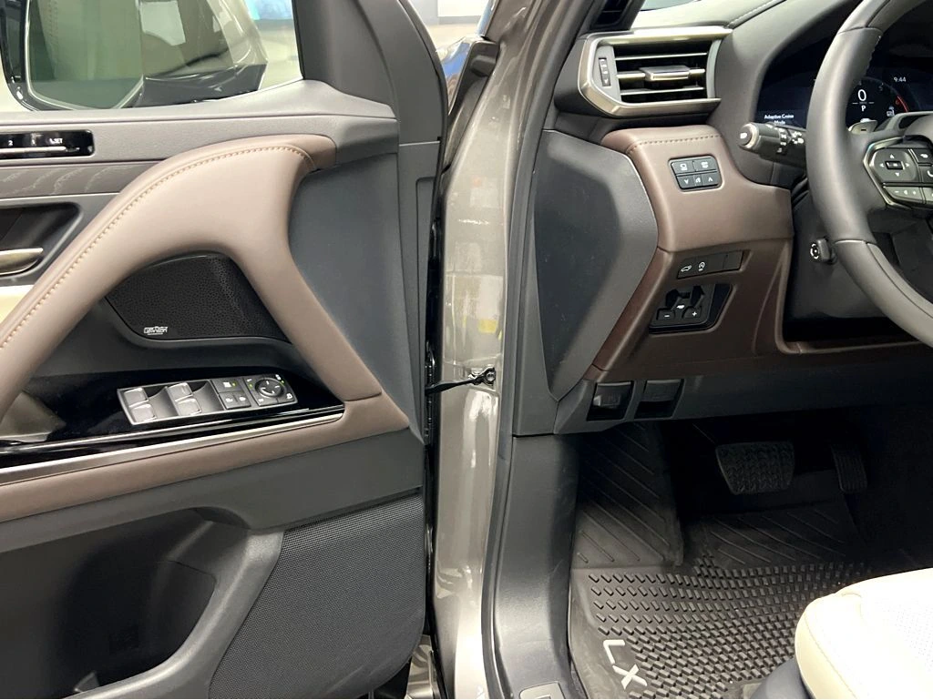 2026 Lexus LX 600 Luxury - Photo 42