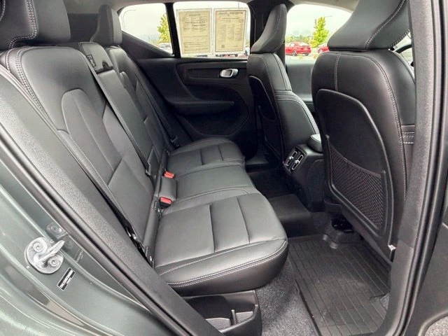 2026 Volvo XC40 Ultra - Photo 12