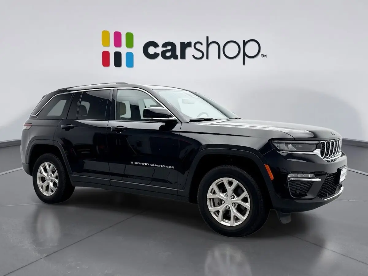 2023 Jeep Grand Cherokee Limited photo 2
