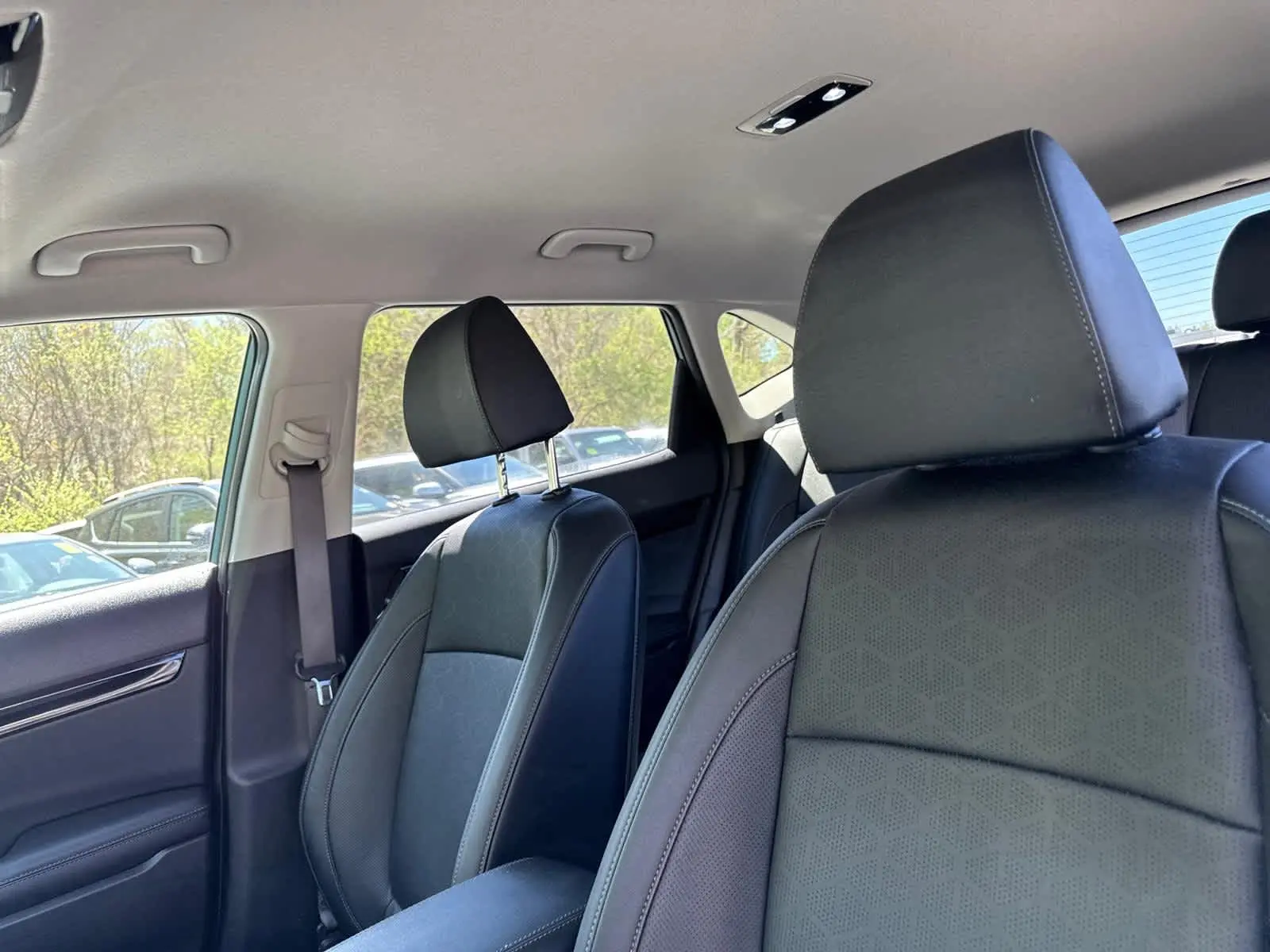 2024 Kia Seltos SX photo 13