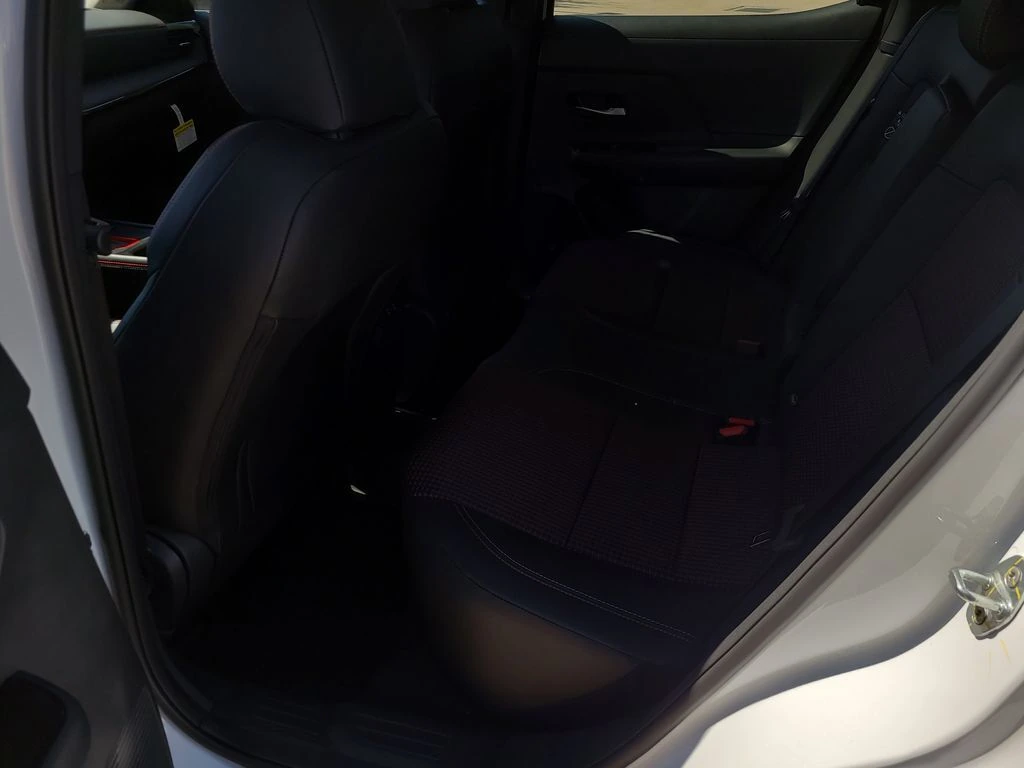2026 Nissan KICKS SR - Photo 9