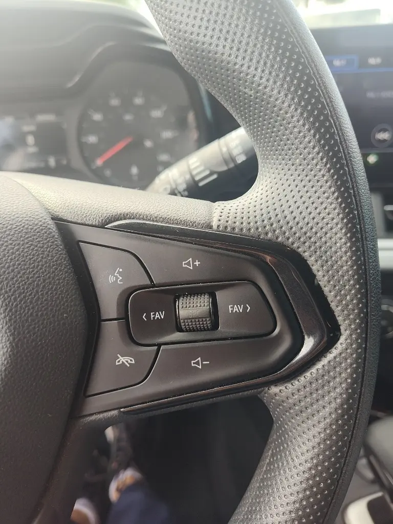 2025 Chevrolet Trax LS photo 15