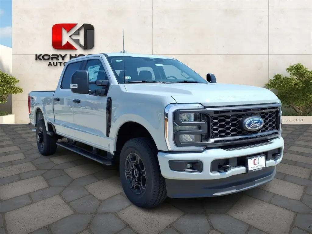 2026 Ford F-250 photo 2