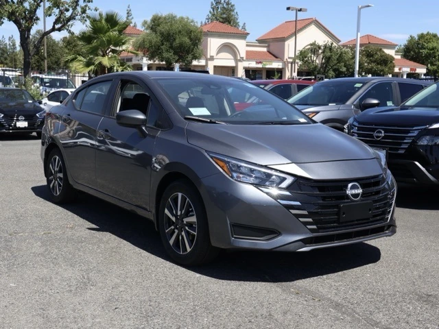 2025 Nissan Versa SV's photo