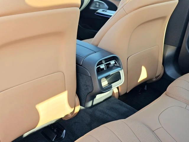 2026 Mercedes-Benz E-Class E350 - Photo 21