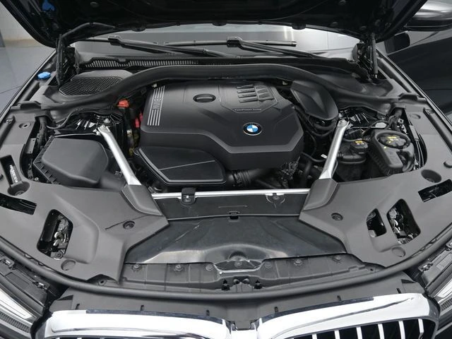 2022 BMW 5 Series 530i - Photo 19