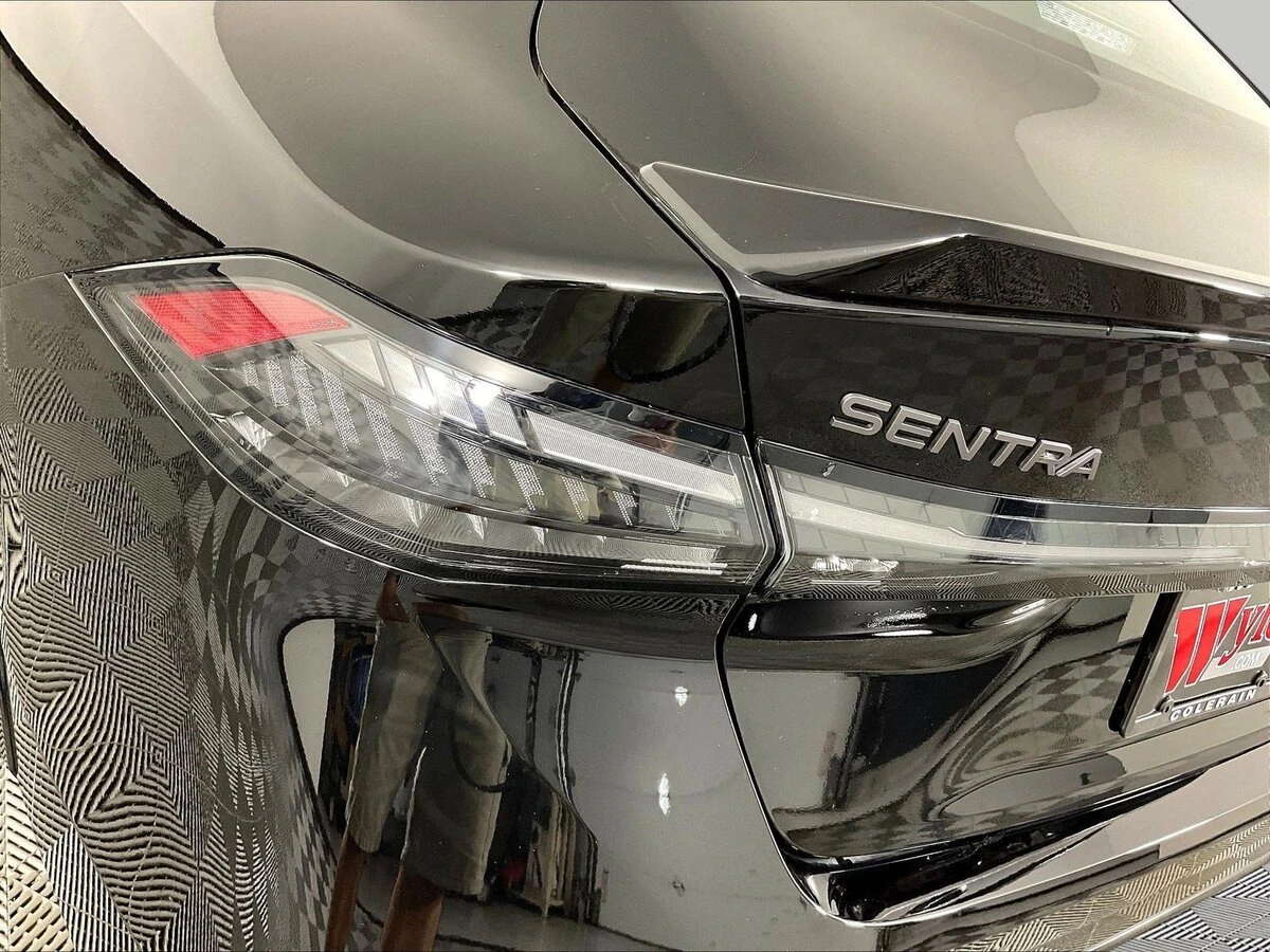 2026 Nissan Sentra SR - Photo 14