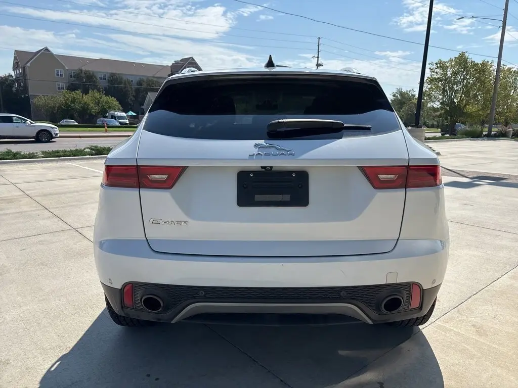 2021 Jaguar E-PACE P250 SE photo 10