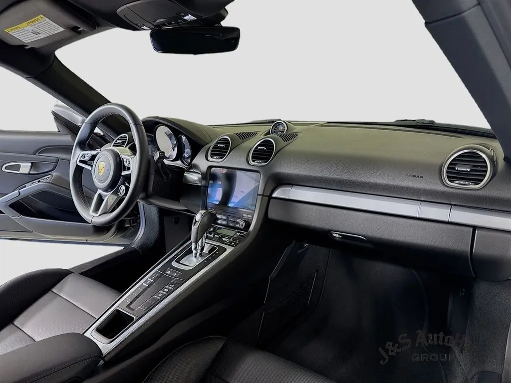 2025 Porsche Cayman S photo 26