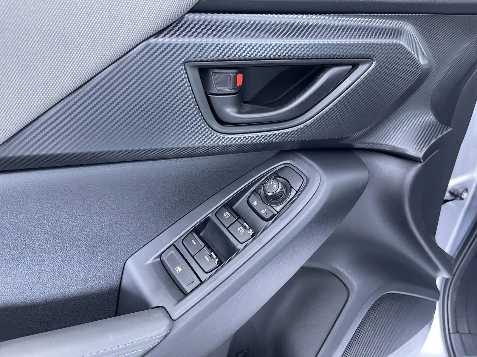 2025 Subaru Crosstrek Premium photo 11