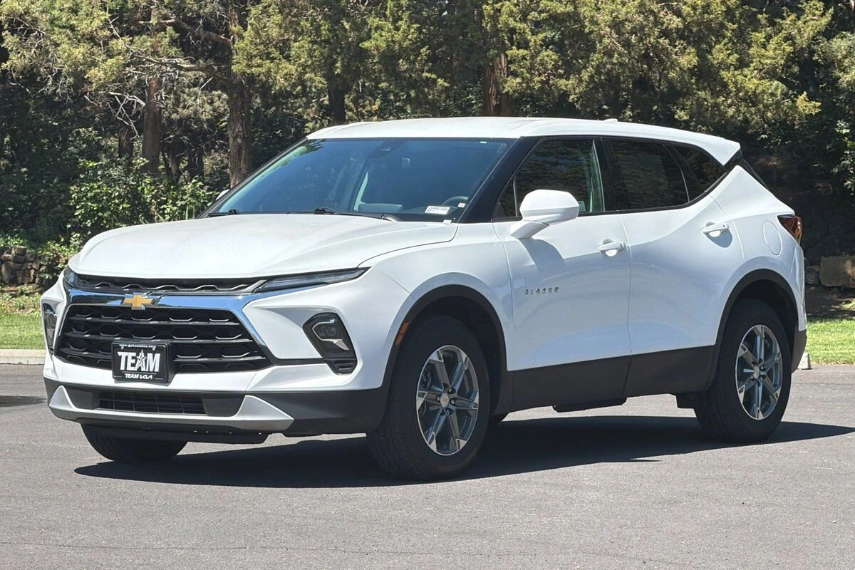 2025 Chevrolet Blazer 2LT - Photo 8