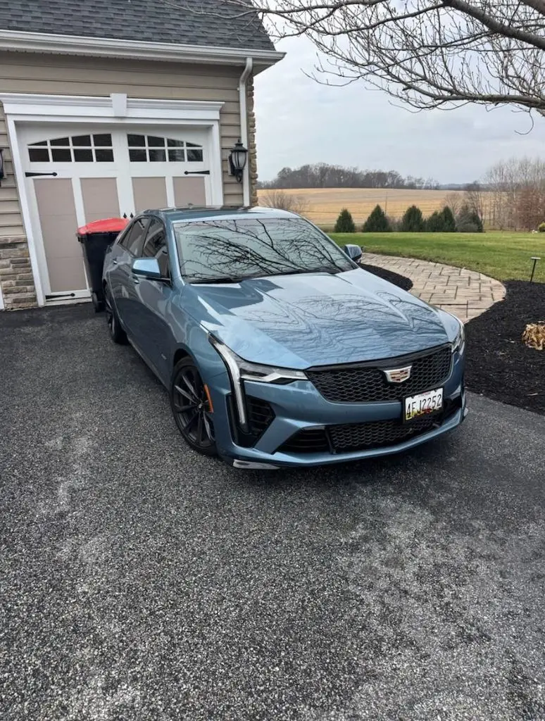 2023 Cadillac CT4 V-Series Blackwing's photo