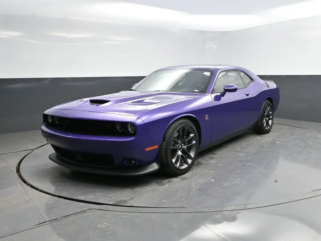 2023 Dodge Challenger R/T Scat Pack photo 3