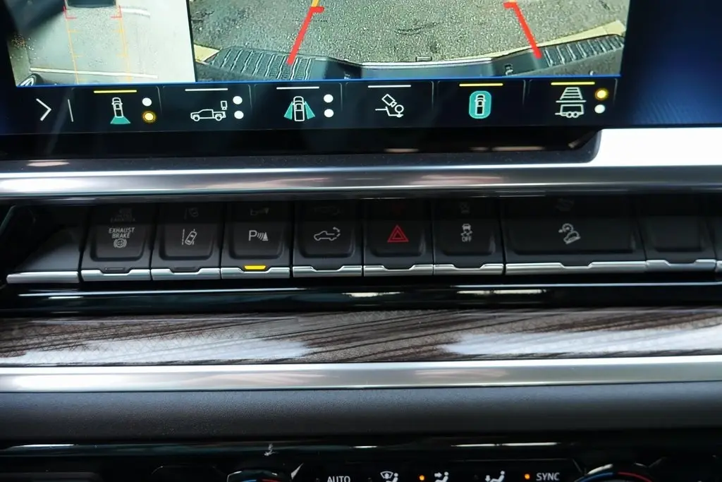 2026 Chevrolet Silverado LT photo 18